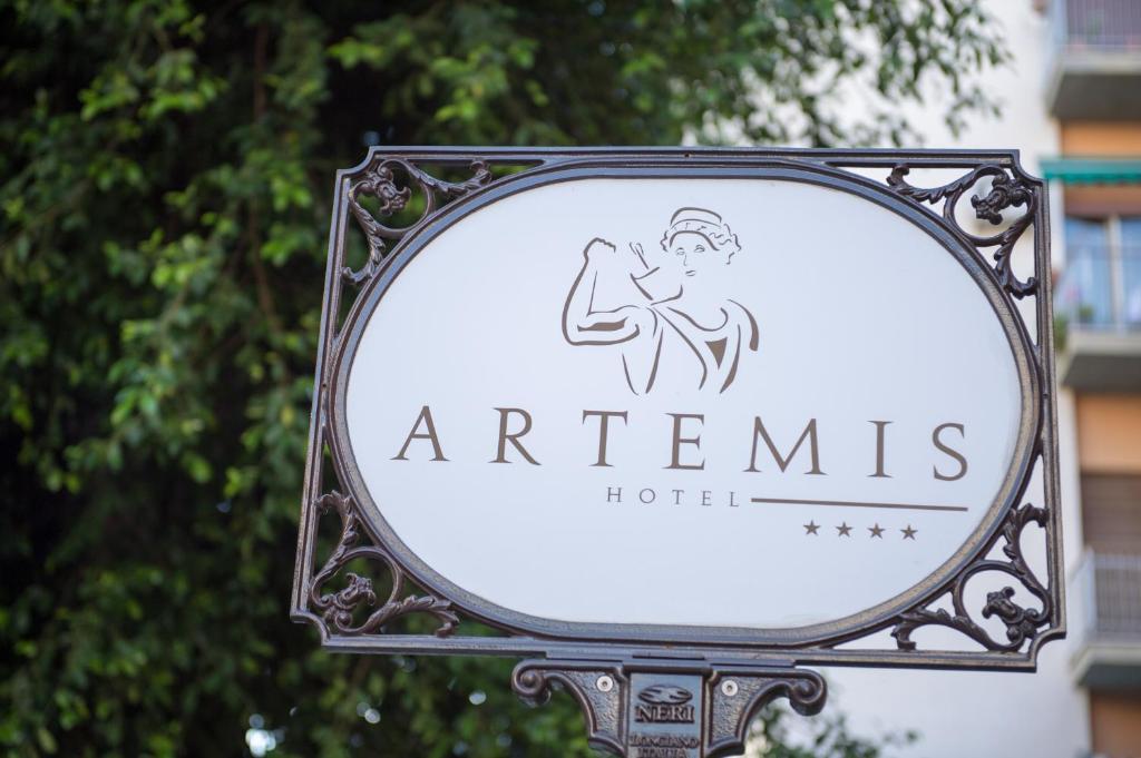 Artemis Hotel Cefalu Exterior photo